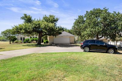 2804 Oak Ridge Drive, House other with 3 bedrooms, 2 bathrooms and null parking in Horseshoe Bay TX | Image 2