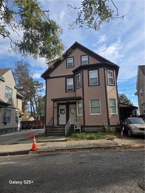 28 Verndale Ave, Providence, RI, 02905-1420 | Card Image