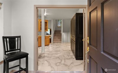 Double Entryway | Image 2