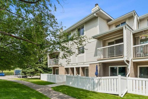 101-3015 51 St Sw, Calgary, AB, T3E6N5 | Card Image
