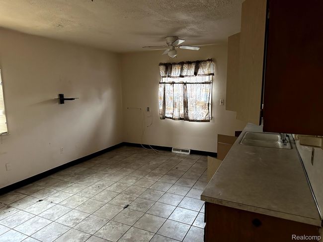 20093 Faust Ave, House other with 2 bedrooms, 1 bathrooms and null parking in Detroit MI | Image 5