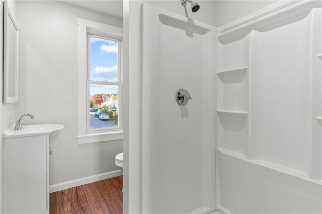 Unit 2 Bathroom | Image 27
