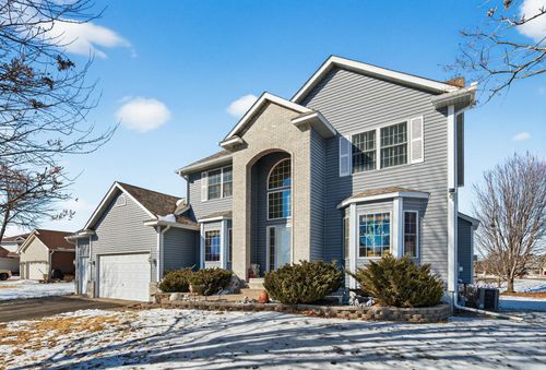 9727 Linden Ave N, Brooklyn Park, MN, 55443-1863 | Card Image