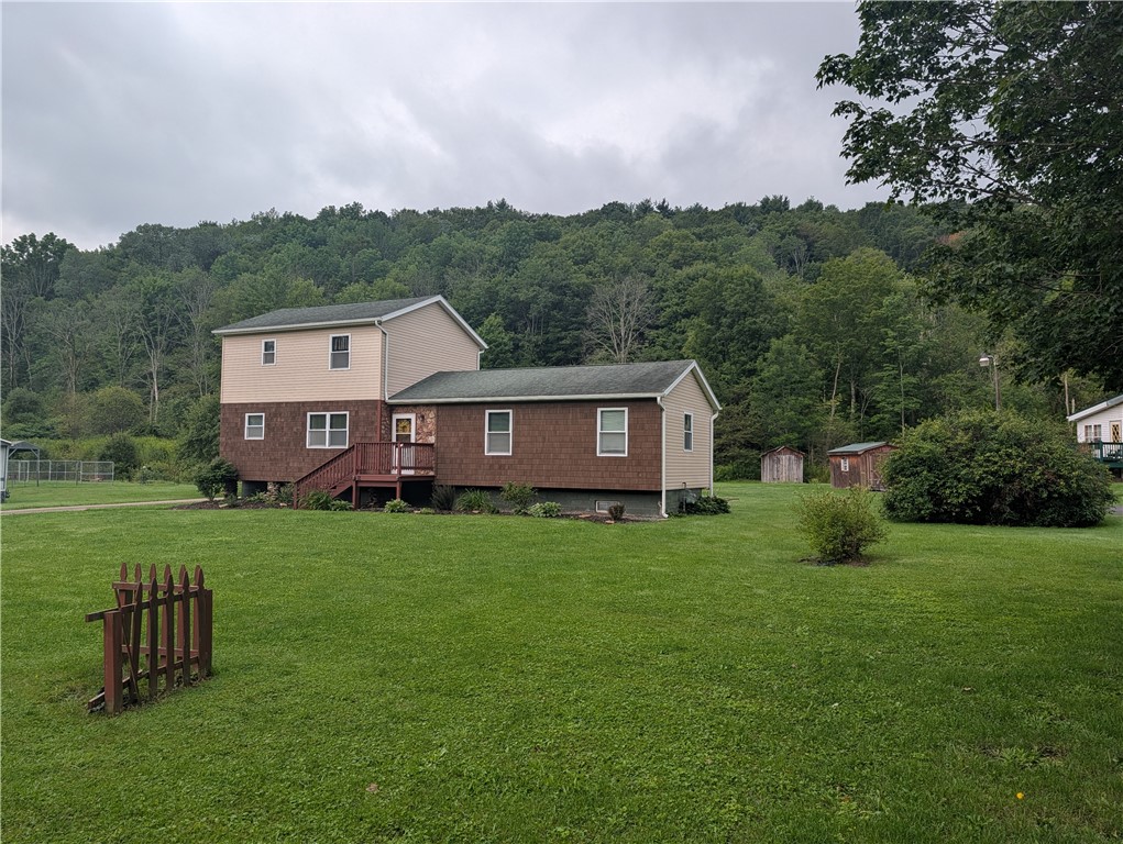 Residential in Foster Town 3