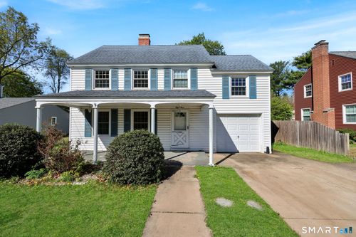 53 Alexander St, Manchester, CT, 06040-3902 | Card Image