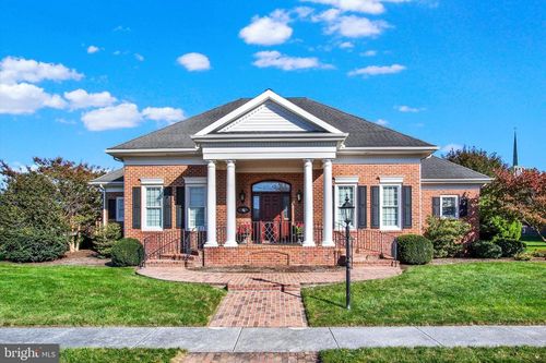 107 Oak St, HANOVER, PA, 17331-1848 | Card Image