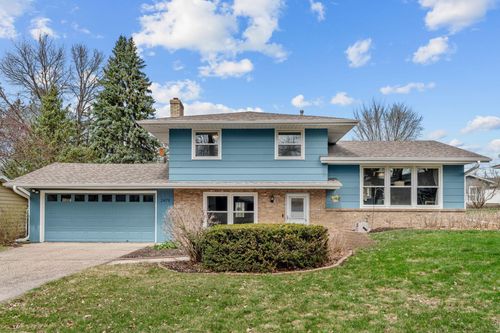 2479 Hillside Rd, White Bear Lake, MN, 55110-5535 | Card Image