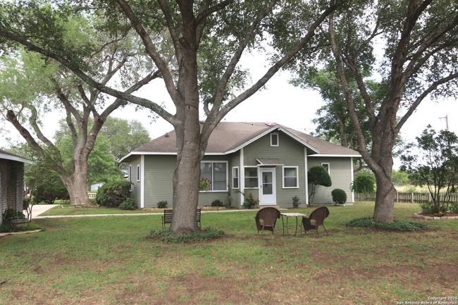 6359 Cooksey Rd, House other with 3 bedrooms, 2 bathrooms and null parking in Adkins TX | Image 8