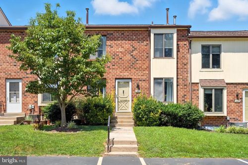 60-6406 Hilltop Dr, BROOKHAVEN, PA, 19015-1317 | Card Image