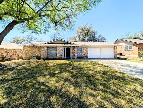 4910 El Presidio Dr, San Antonio, TX, 78233-6315 | Card Image