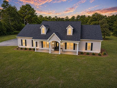6295 Skipper Bridge Rd, Hahira, GA, 31632-2567 | Card Image