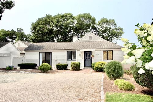59 Mashie Cir, Mashpee, MA, 02649-4633 | Card Image