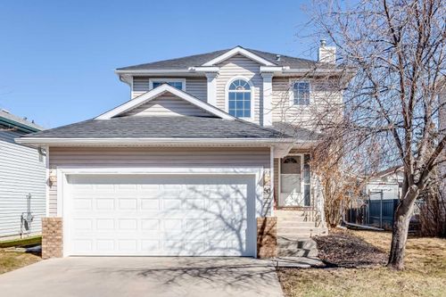 56 Silver Creek Boulevard Nw, Home with 4 bedrooms, 2 bathrooms and 4 parking in Airdrie AB | Card Image