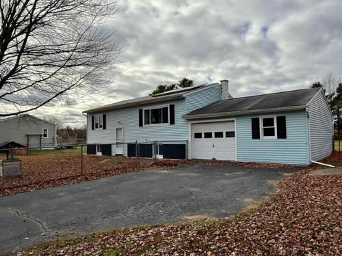 37 Meadow Rd, Milton, VT, 05468-3750 | Card Image