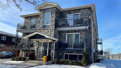 9-15 Empire St, Welland, ON, L3B2L3 | Card Image