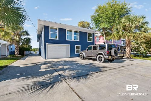 140 W 8th Ave, Gulf Shores, AL, 36542-5900 | Card Image