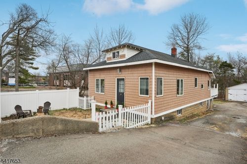 1492 Alps Rd, Wayne, NJ, 07470-3635 | Card Image