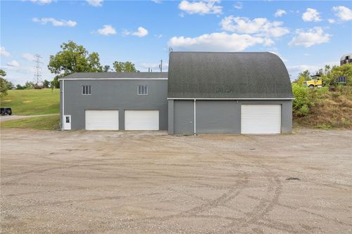797 Carlton Dr, Bentleyville, PA, 15314-1916 | Card Image