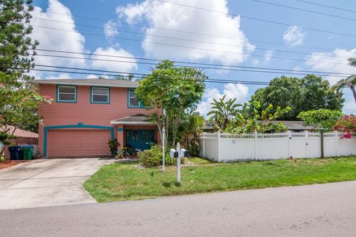 10532 67th Ave, SEMINOLE, FL, 33772-6422 | Card Image