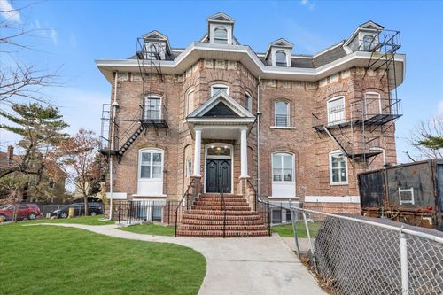 11-41 13th Ave, College Point, NY, 11356 | Card Image