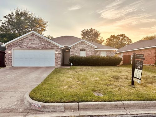 7321 Briarwyck Ct, Fort Worth, TX, 76137-1710 | Card Image