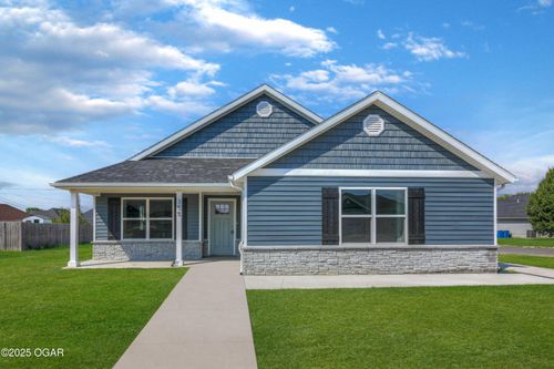 355 Sadie Ln, Webb City, MO, 64870-9219 | Card Image