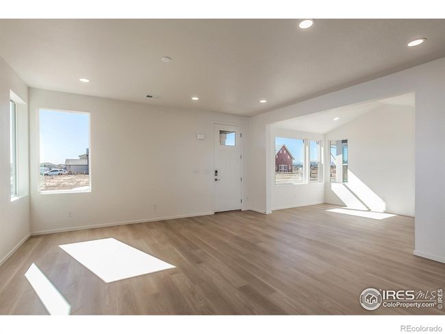 LIVING ROOM | Image 12
