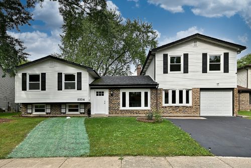 8164 N Carrolton Ct, Hanover Park, IL, 60133-2333 | Card Image