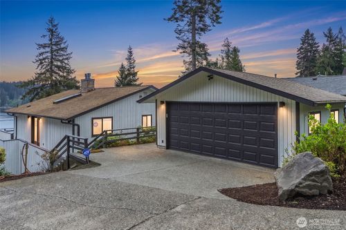 461 Se Kamilche Shores Rd, Shelton, WA, 98584-7741 | Card Image