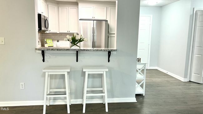 13 family room | Image 9