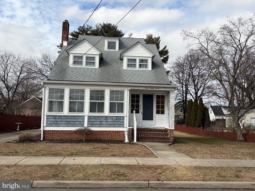 327 Pleasant St E, HAMMONTON, NJ, 08037-1943 | Card Image