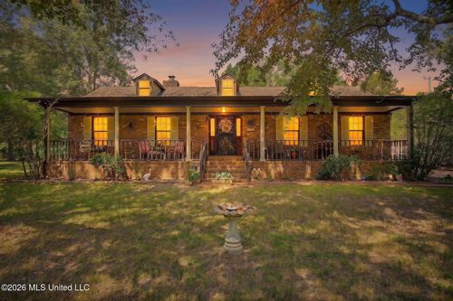 7695 Hummingbird Drive, Olive Branch, MS, 38654 | Card Image