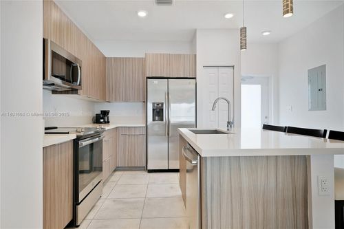 31-4740 84th Ct, Doral, FL, 33166 | Card Image