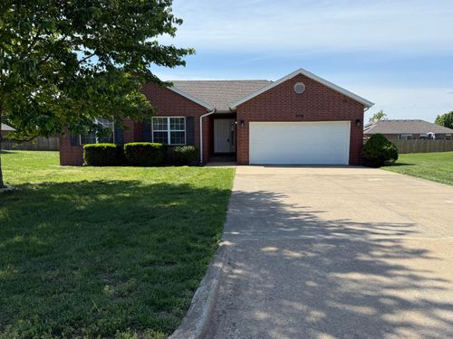 104 E Comanche Ct, Strafford, MO, 65757-8971 | Card Image