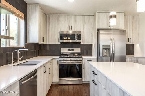 5705 N Narrow Leaf Court, Park City, UT, 84098 | Card Image