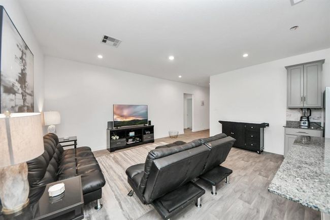 31811 Whittis Hill Way, House other with 3 bedrooms, 2 bathrooms and 2 parking in Fulshear TX | Image 11