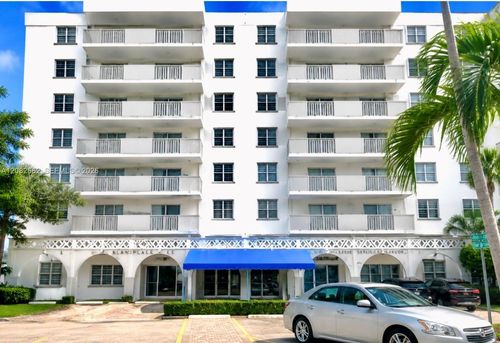 4m-1455 N Treasure Dr, North Bay Village, FL, 33141-4102 | Card Image
