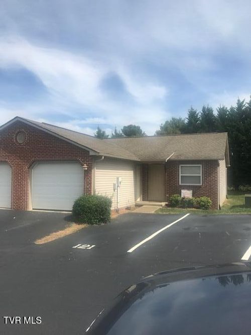 121 Mesa Dr, Gray, TN, 37615-5410 | Card Image