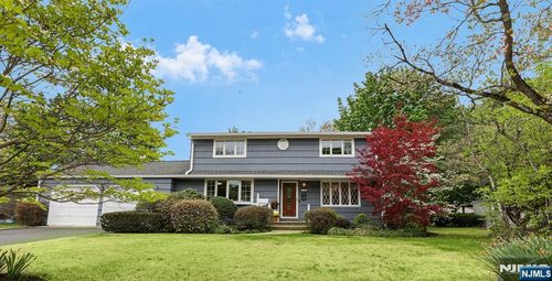 15 Stephen Ave, Lincoln Park, NJ, 07035-1218 | Card Image