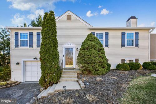 10718 Hunters Chase Ln, DAMASCUS, MD, 20872-2175 | Card Image