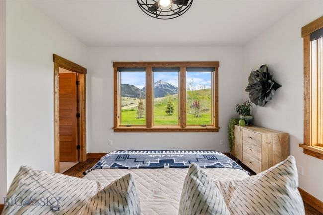 guest bedroom #1 | Image 34
