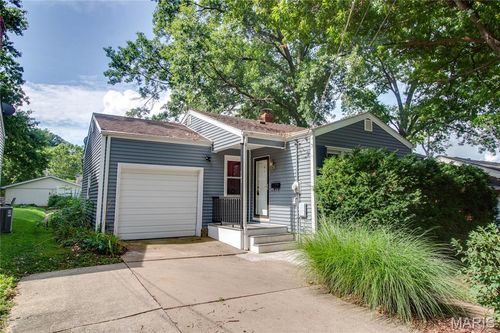 941 Douglas St, Alton, IL, 62002-2216 | Card Image