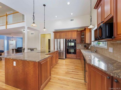 36 Horseshoe Path, Pawling, NY, 12564-2227 | Card Image