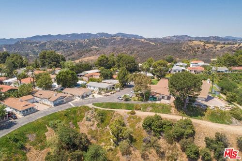 163 Apache, Topanga, CA, 90290 | Card Image