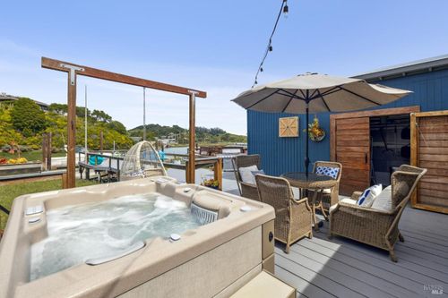 35 Greenbrae Boardwalk, Greenbrae, CA, 94904-2439 | Card Image