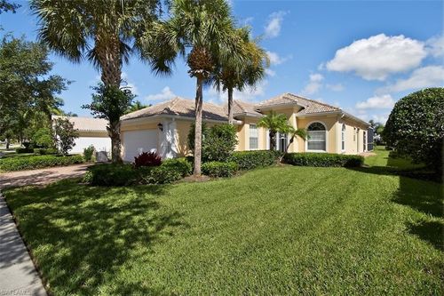 7919 Valentina Ct, NAPLES, FL, 34114-2690 | Card Image