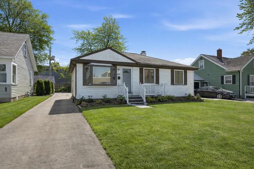 537 161st Pl, South Holland, IL, 60473-1618 | Card Image
