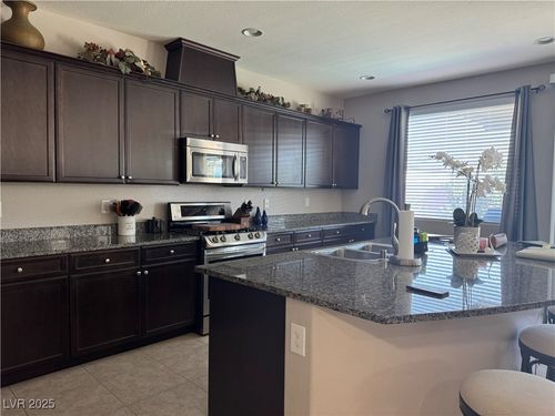 7498 Desert Wildflower St, Las Vegas, NV, 89123-2908 | Card Image