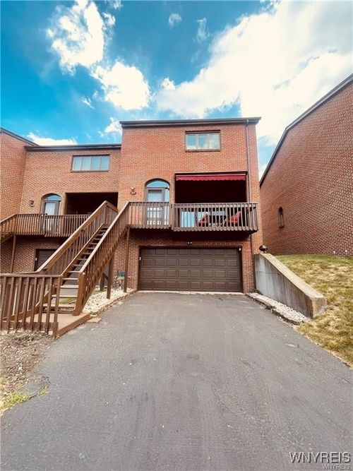 357 Lakefront Blvd, Buffalo, NY, 14202-4318 | Card Image