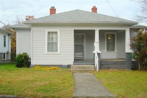 1104 Gregory St, Greensboro, NC, 27403-3031 | Card Image
